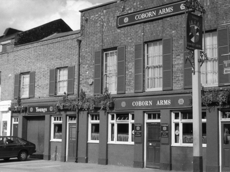 Coborn Arms London E3 taken in 1987. (Pub, External). Published on 28-03-2018