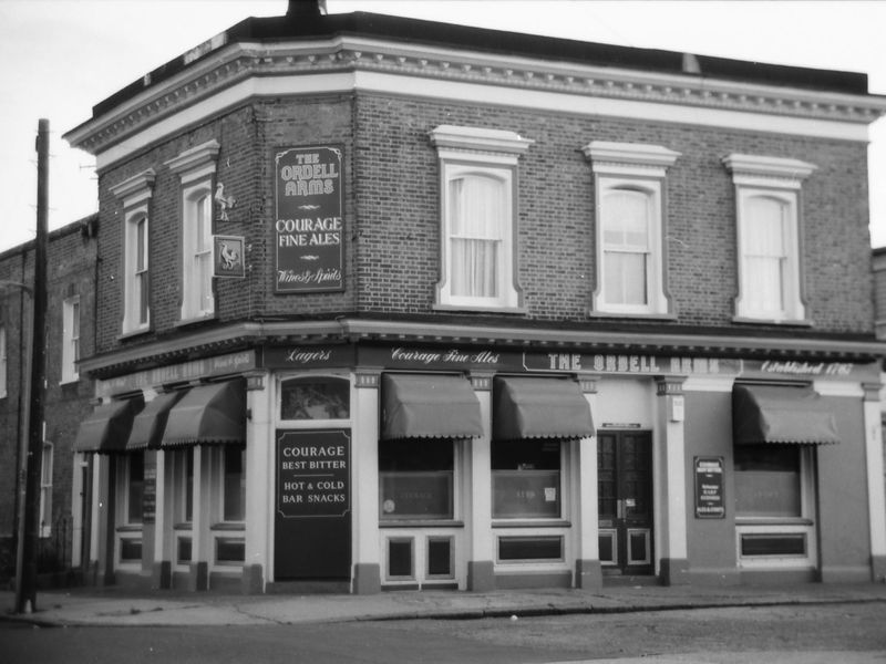 Ordell Arms London E3 taken in 1986. (Pub, External, Key). Published on 28-03-2018