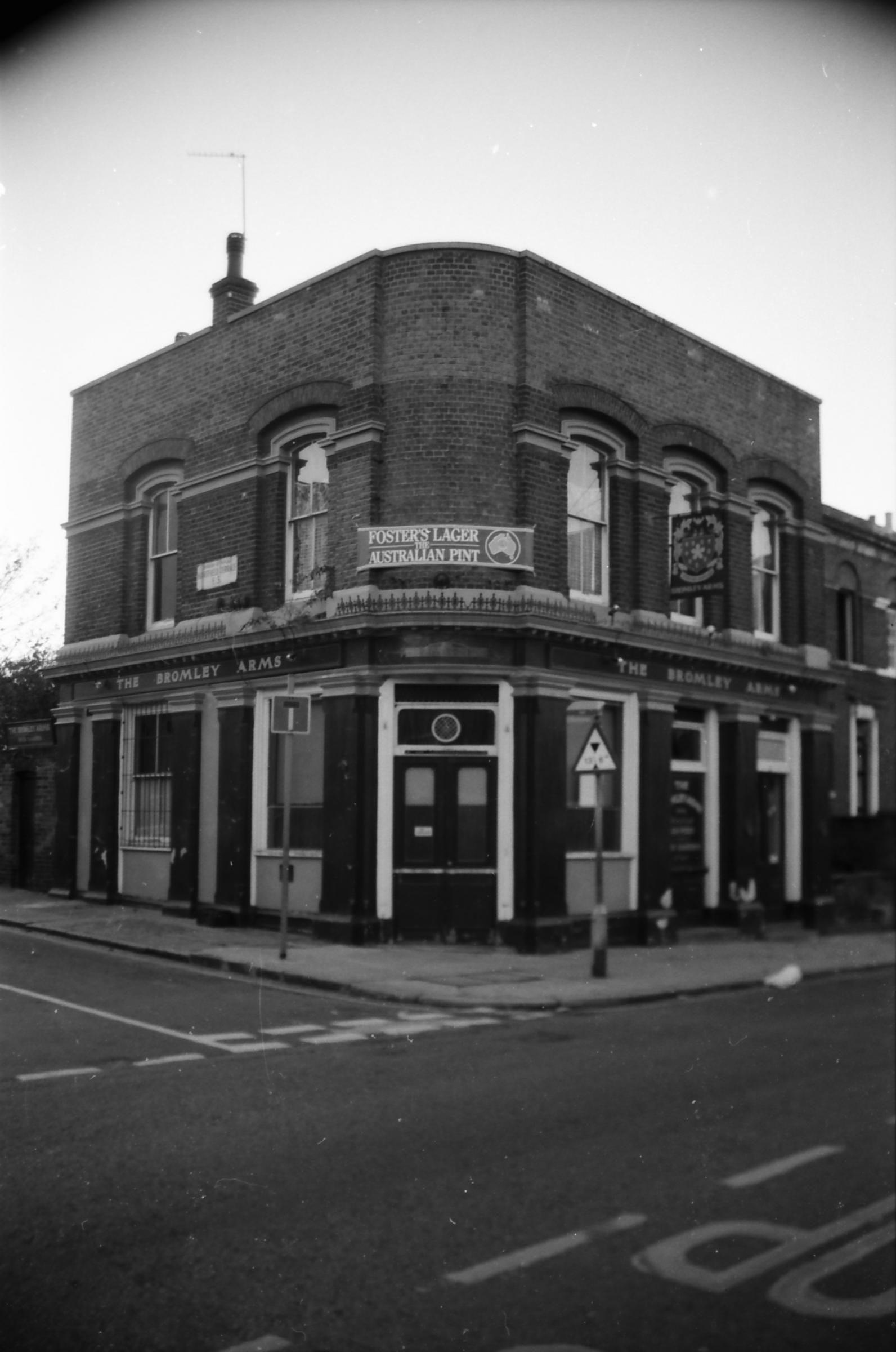 Bromley Arms London E3 taken in 1986. (Pub, External, Key). Published on 28-03-2018