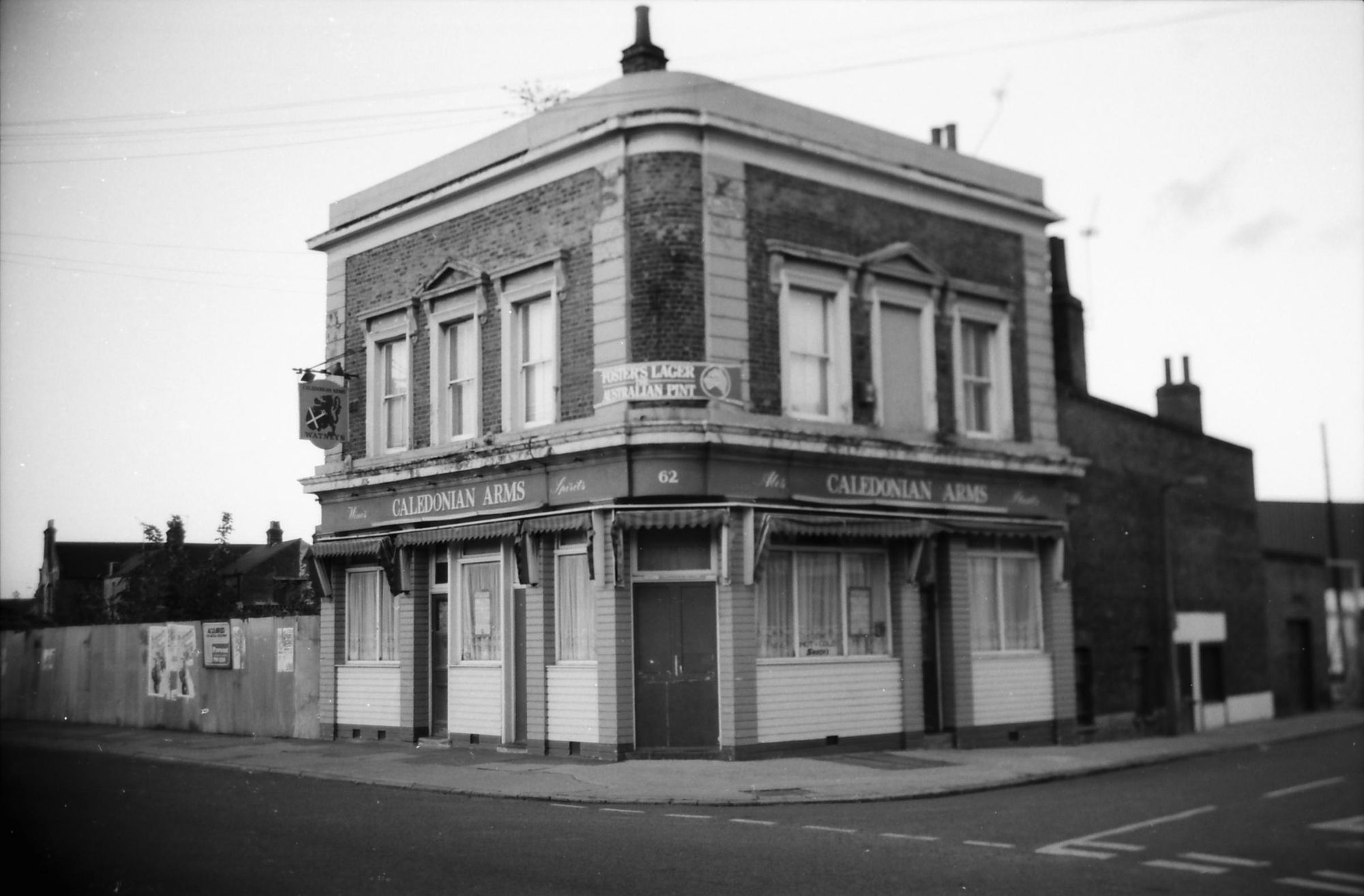 Caledonian Arms London E3 taken in 1986. (Pub, External, Key). Published on 28-03-2018