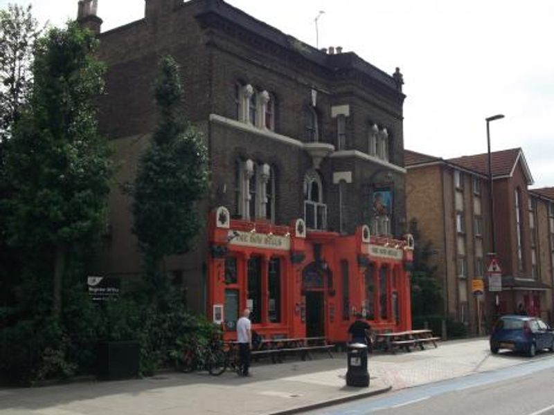 Bow Bells London E3. (Pub, External). Published on 27-10-2013 