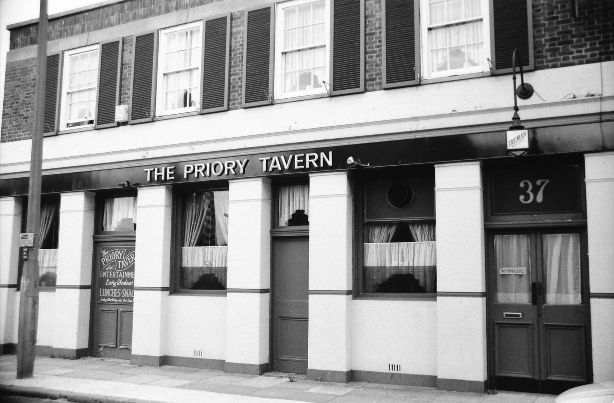 E3-Priory Tavern taken 25-7-1987.. (Pub, External, Key). Published on 28-03-2018