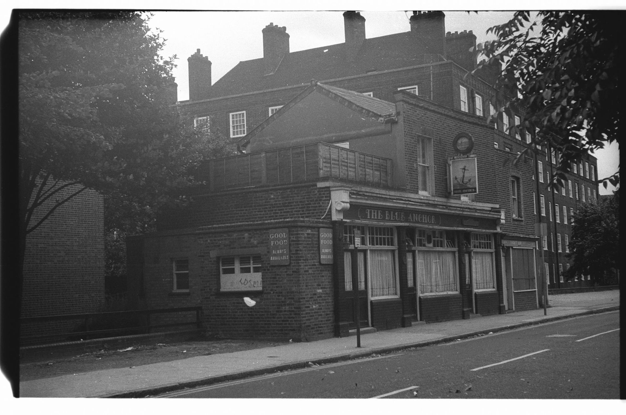 Blue Anchor London E3 taken in 1985. (Pub, External). Published on 28-03-2018