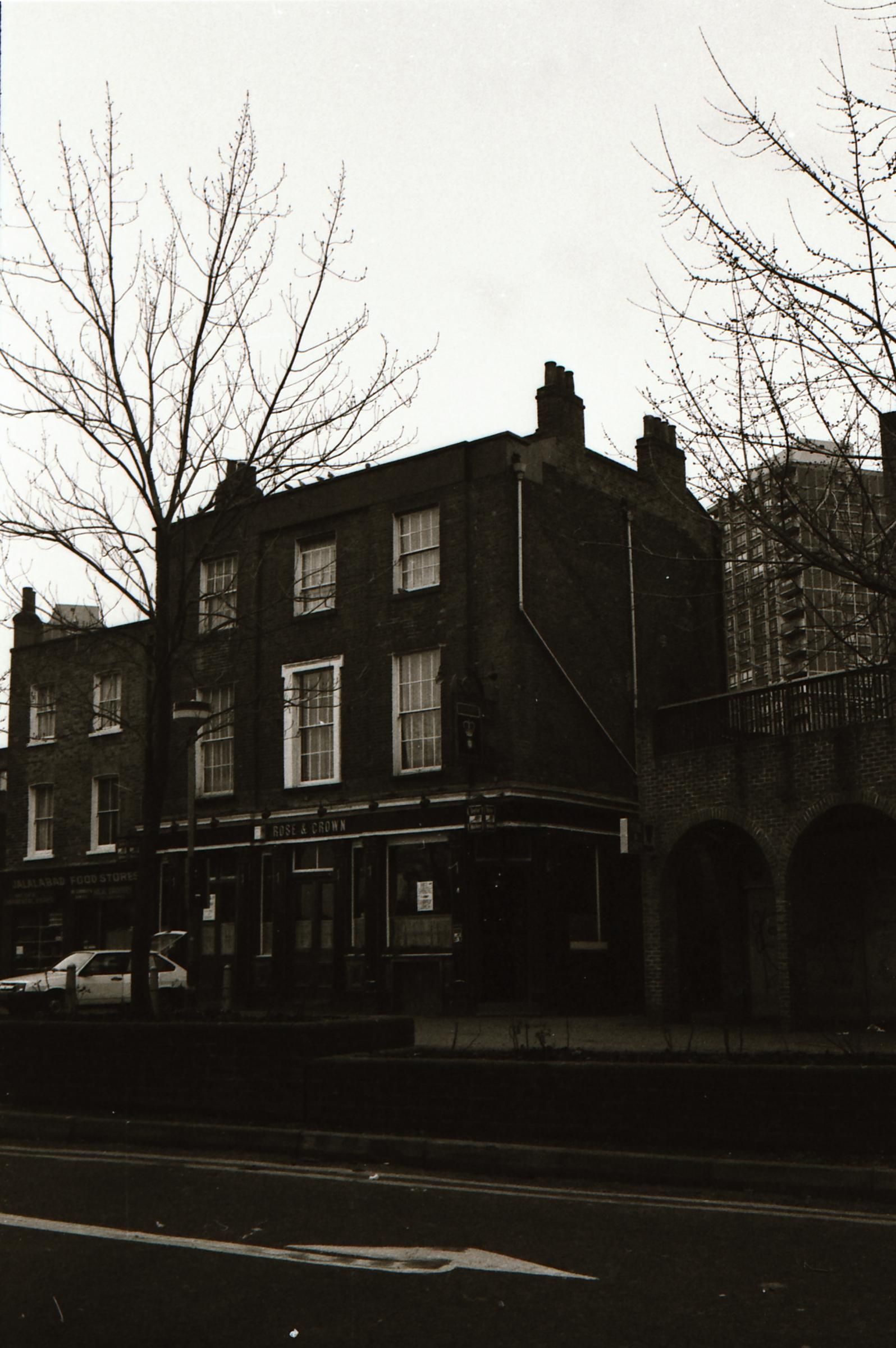 E3-Rose & Crown taken Dec92-Jan94.. (Pub, External). Published on 28-03-2018