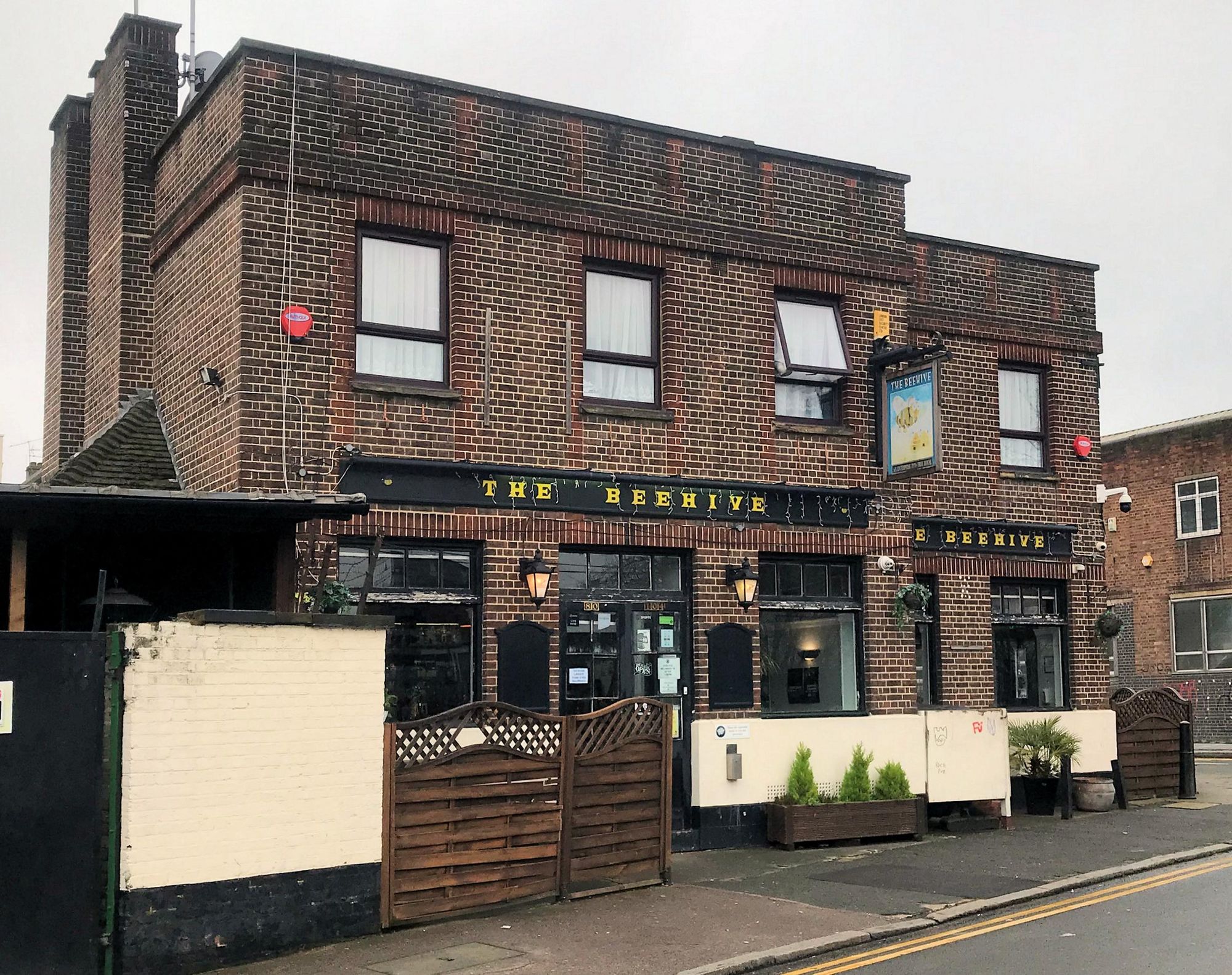 Beehive London E3. (1)20250208. (Pub, External). Published on 09-02-2025