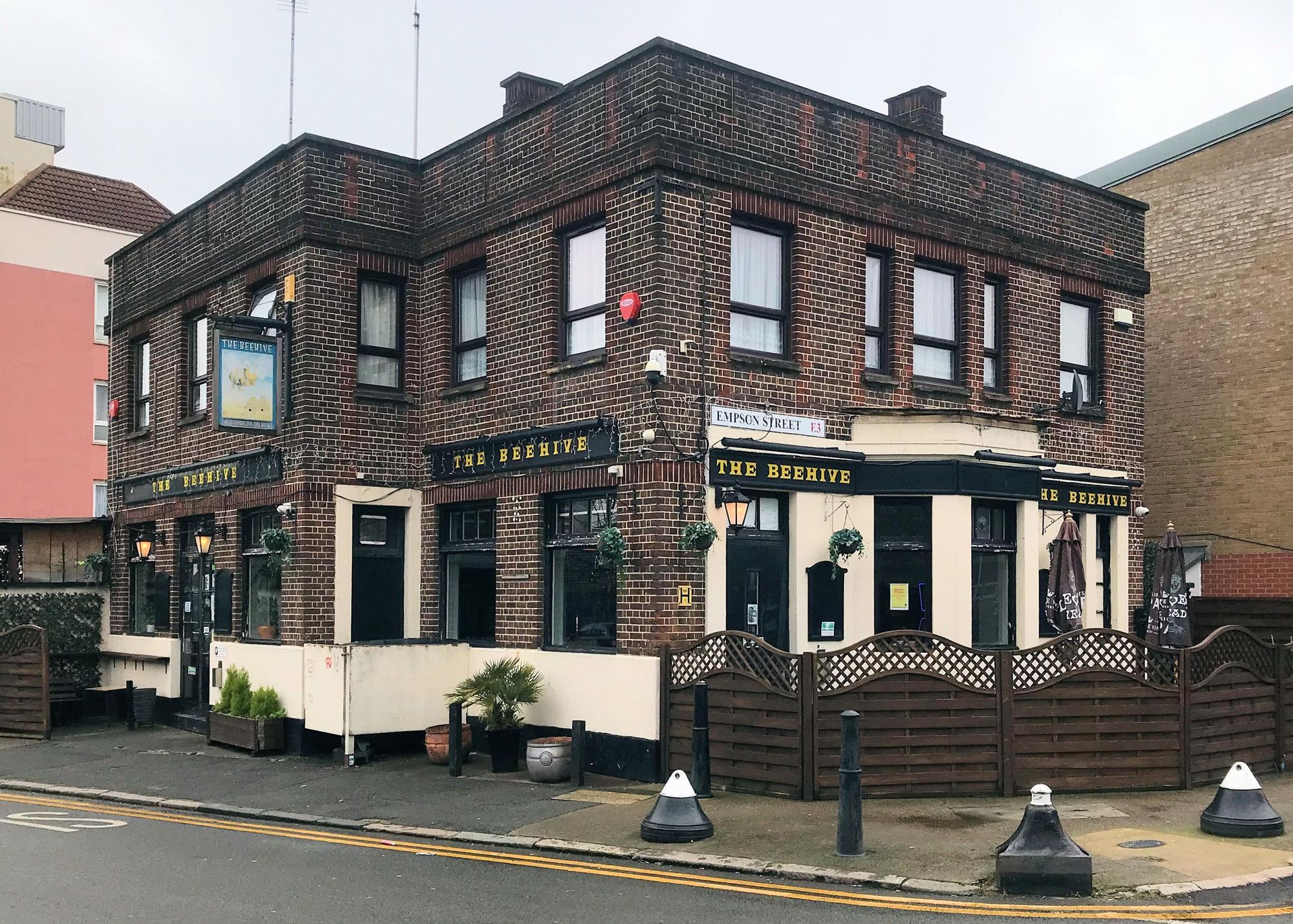 Beehive London E3. (1)20250208. (Pub, External, Key). Published on 09-02-2025