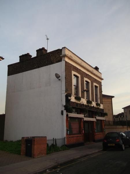 Old Duke of Cambridge London E3 taken Dec 2013. (Pub, External). Published on 22-01-2014