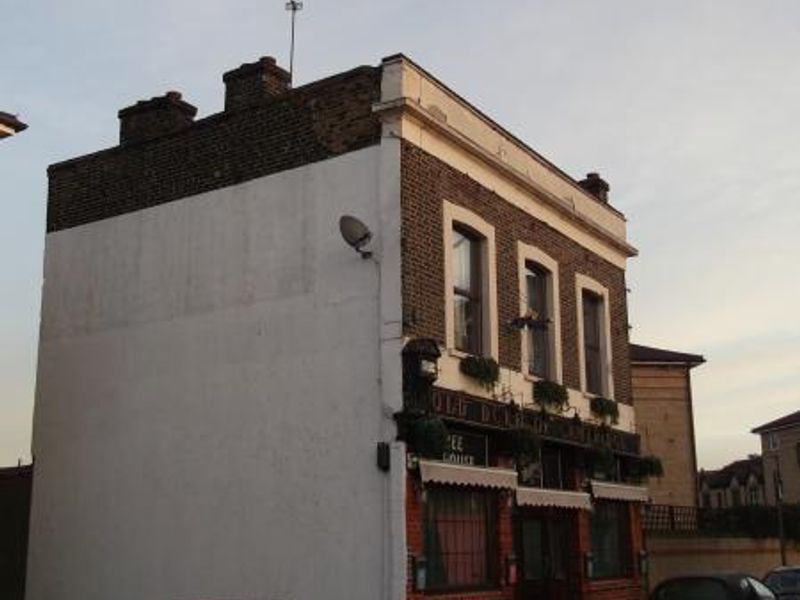 Old Duke of Cambridge London E3 taken Dec 2013. (Pub, External). Published on 22-01-2014
