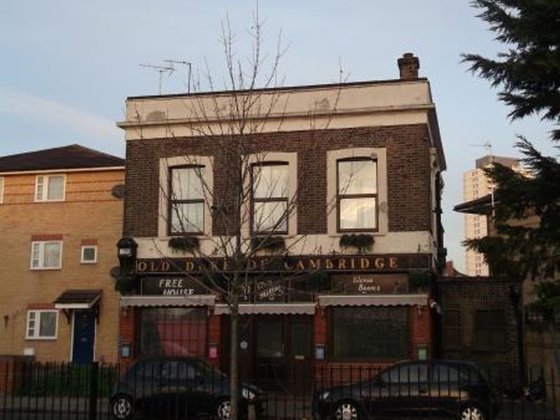 Old Duke of Cambridge London E3 taken Dec 2013. (Pub, External). Published on 22-01-2014