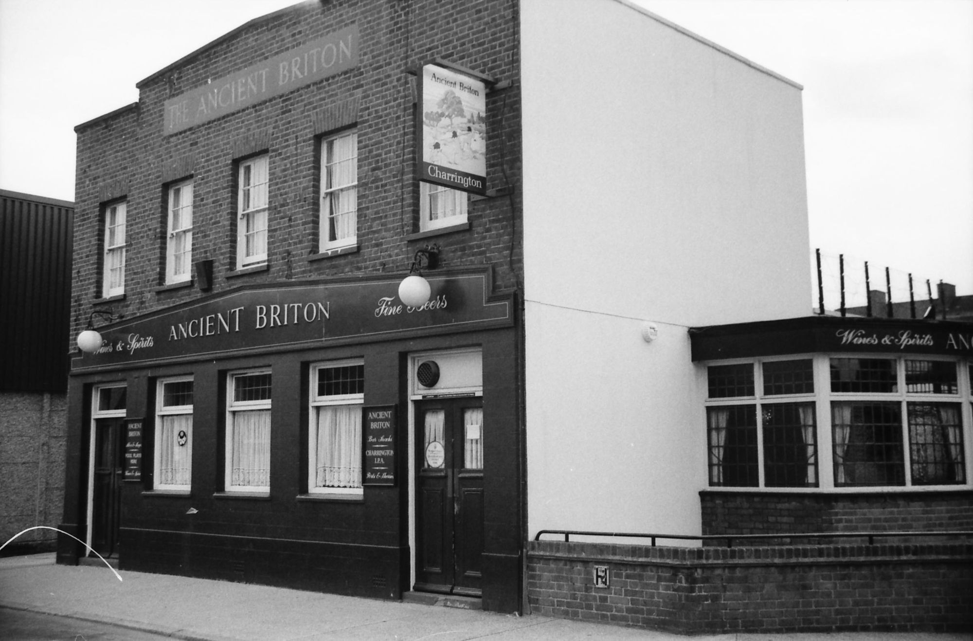 E3-Ancient Briton taken 25-7-1987. (Pub, External, Key). Published on 28-03-2018