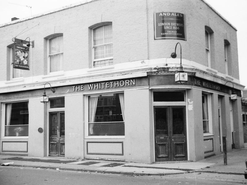 E3-Whitethorn taken 25-07-1987.. (Pub, External, Key). Published on 28-03-2018 