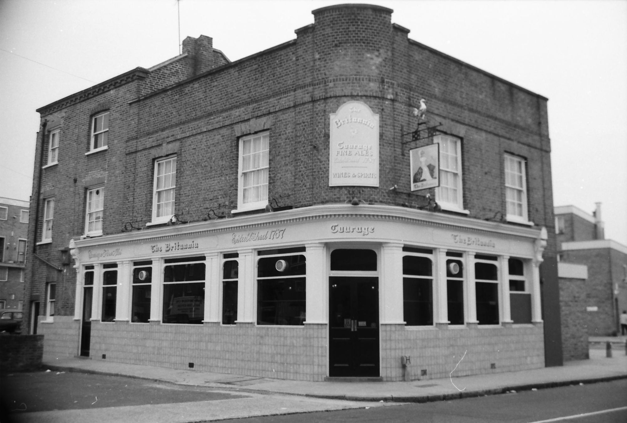 Britannia London E3 taken in 1986. (Pub, External, Key). Published on 28-03-2018