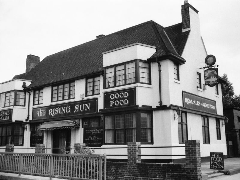 E3-Rising Sun taken 25-07-1987.. (Pub, External, Key). Published on 28-03-2018 