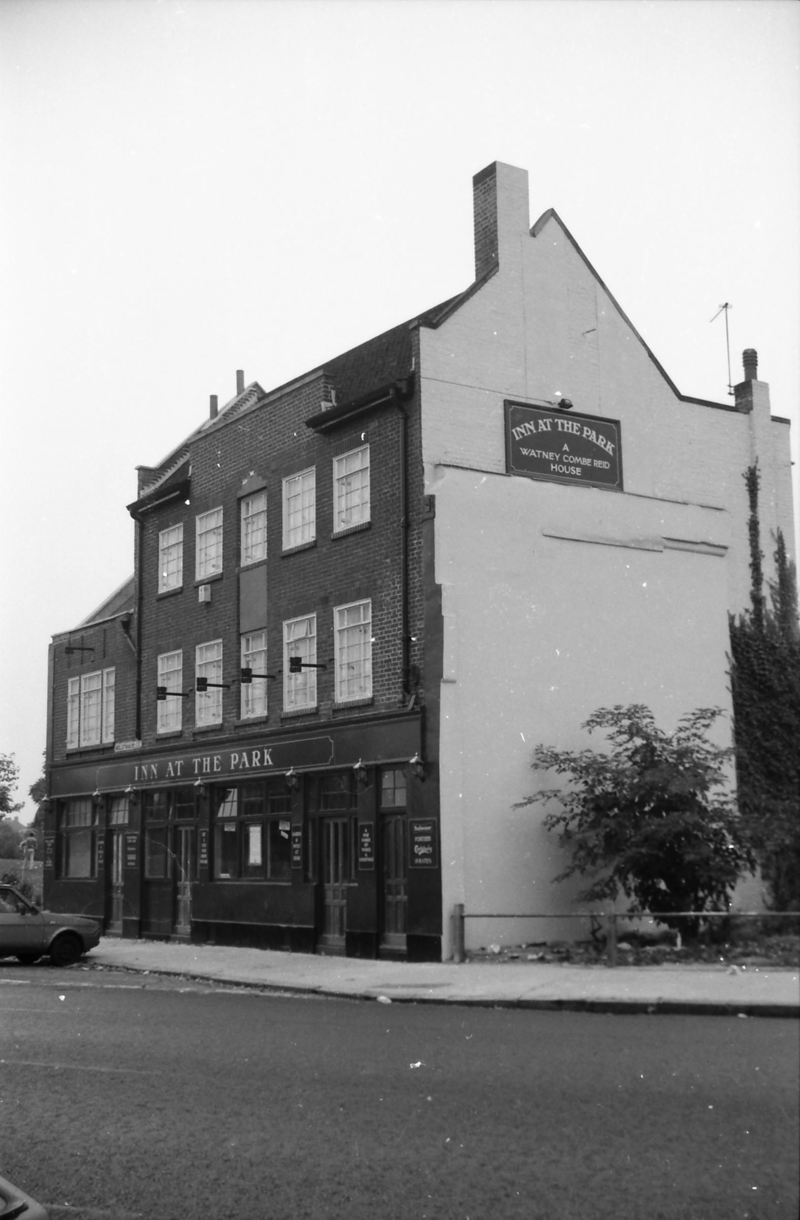 Inn At The Park London E3 taken in 1986. (Pub, External, Key). Published on 28-03-2018