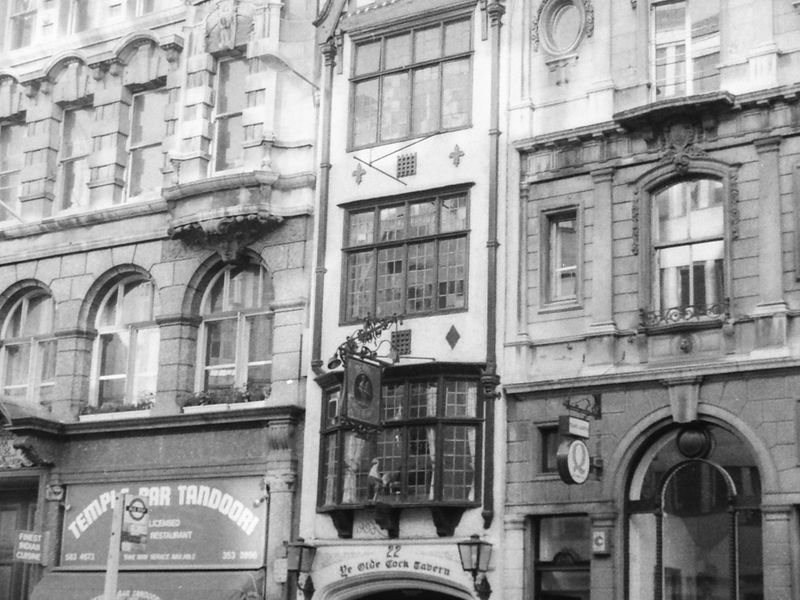 Cock Tavern London EC4 taken 10 Dec 1988.. (Pub, External). Published on 13-04-2019 