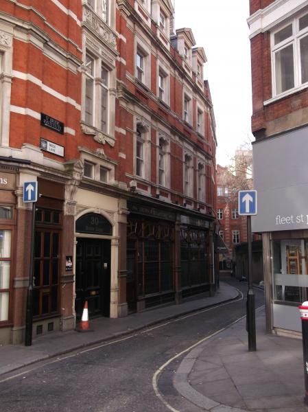Crown & Sugarloaf London EC4 taken Feb 2012. (Pub, External). Published on 01-12-2013