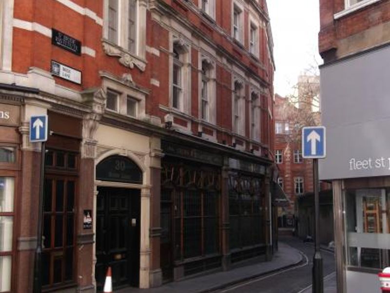 Crown & Sugarloaf London EC4 taken Feb 2012. (Pub, External). Published on 01-12-2013