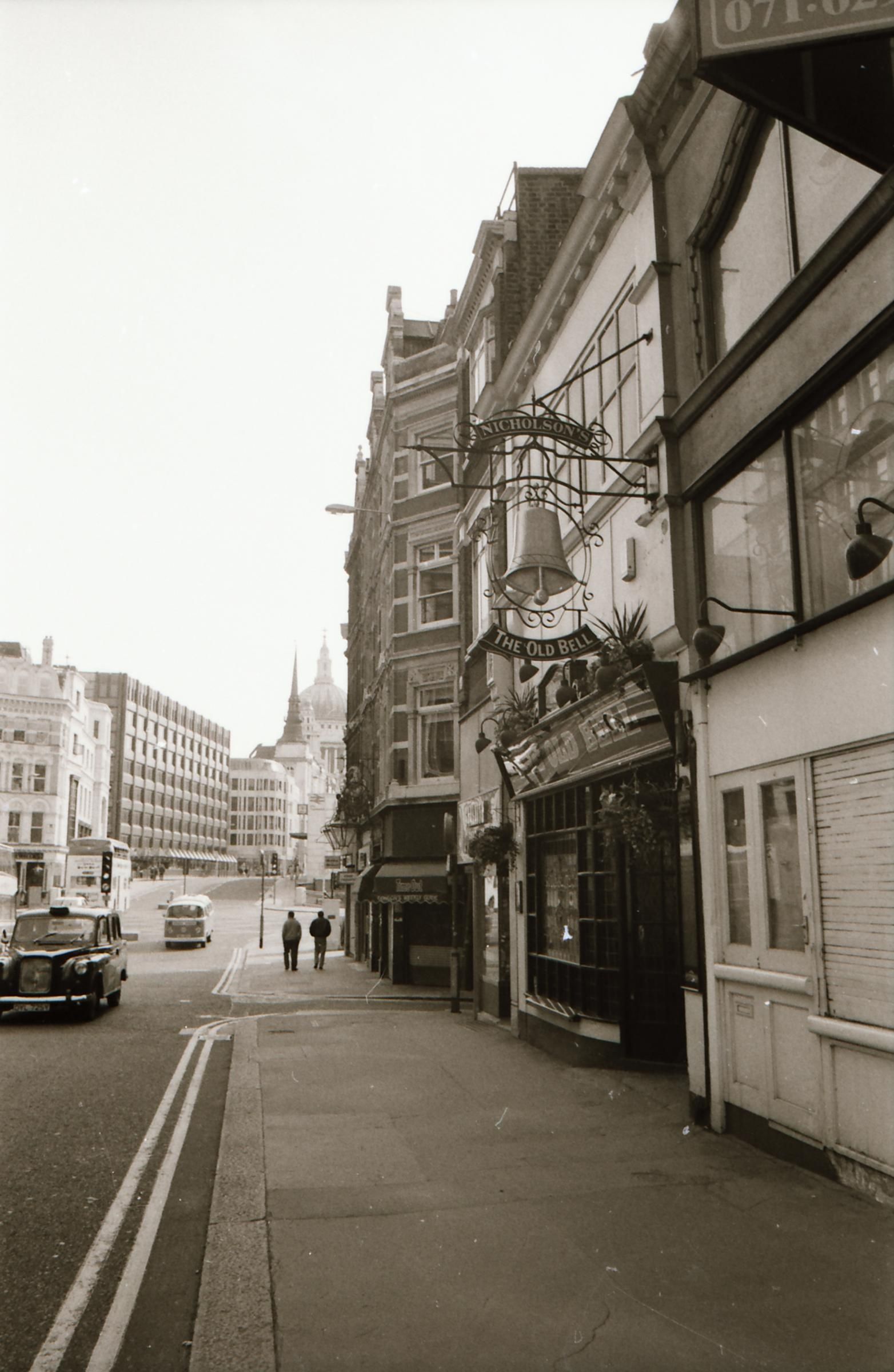 Old Bell London EC4 taken in April 1994.. (Pub, External). Published on 13-04-2019