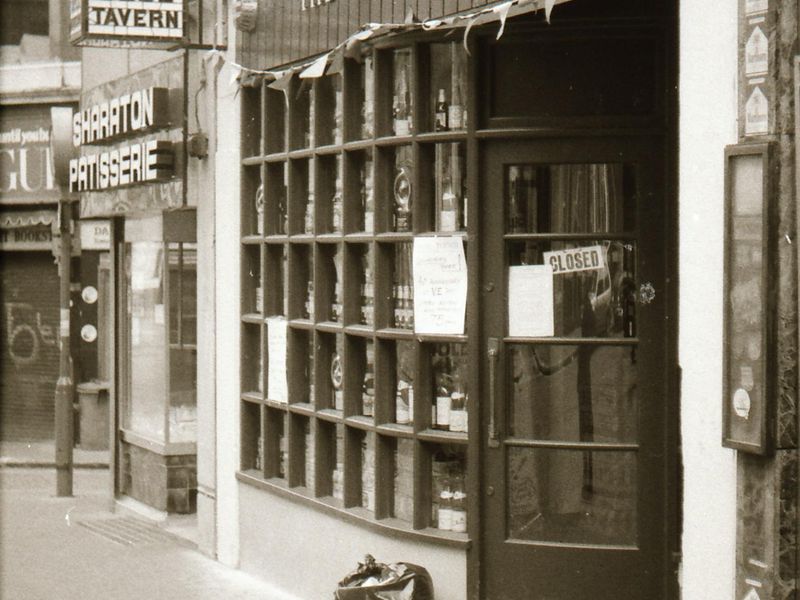Old Bell London EC4 taken in mid 1985.. (Pub, External). Published on 13-04-2019