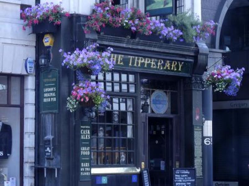 Tipperary London EC4. (Pub, External). Published on 01-12-2013