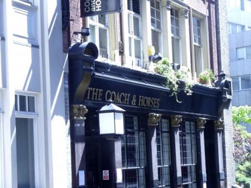 Coach & Horses London EC4. (Pub, External). Published on 01-12-2013
