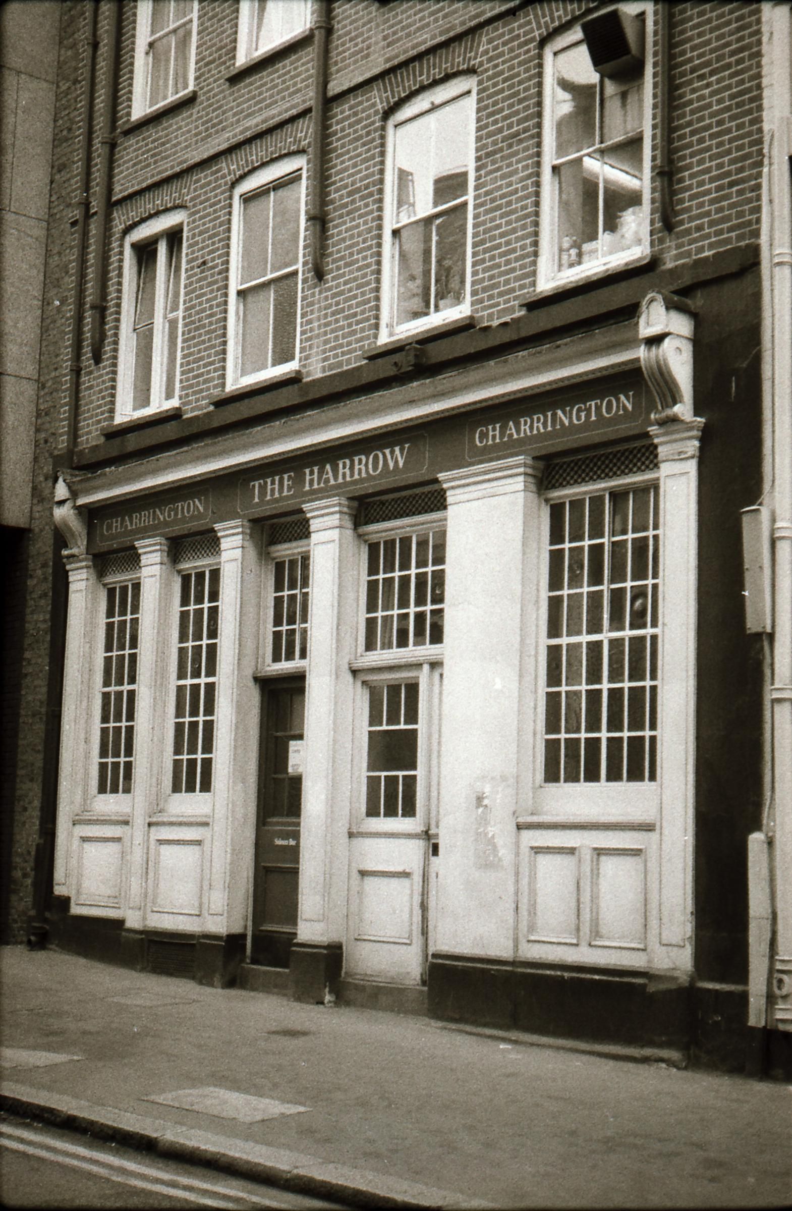 Harrow London EC4 taken in mid 1985.. (Pub, External). Published on 13-04-2019