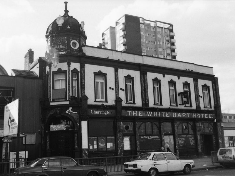 White Hart London E5 taken in 1989.. (Pub, External). Published on 18-04-2018 