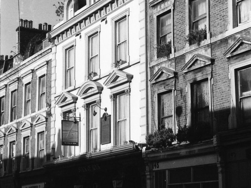 Stick of Rock London E2 taken 10 Dec 1988. (Pub, External). Published on 22-02-2018