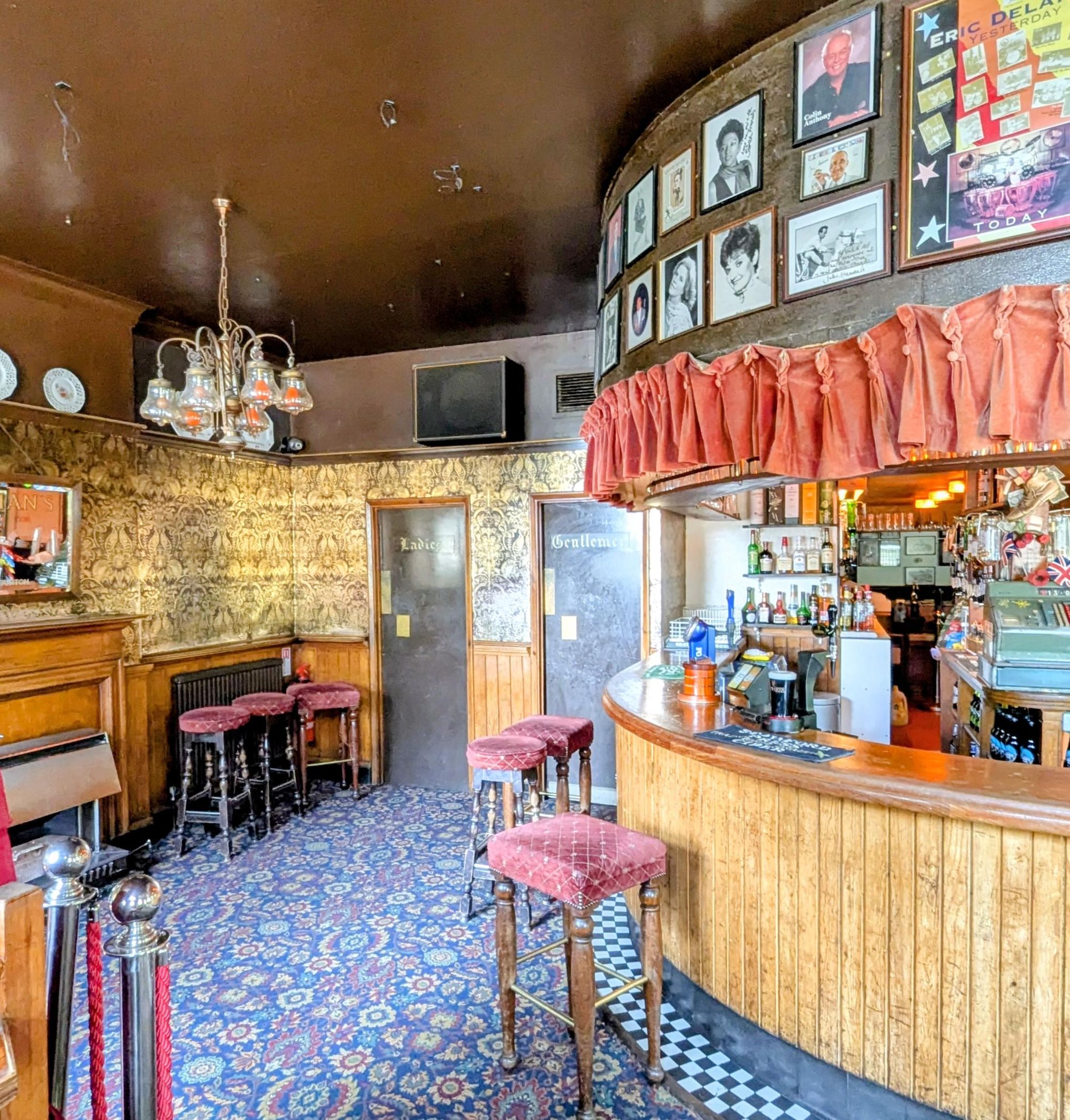 Palm Tree London E3-20250820.. (Pub, Bar). Published on 23-12-2025