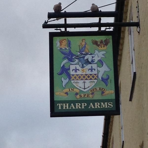 (Pub, Sign). Published on 10-06-2015