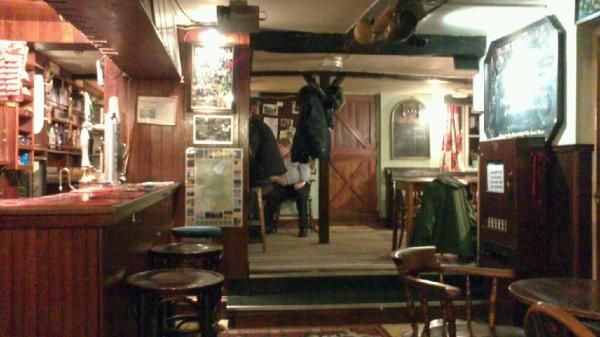(Pub, Bar). Published on 28-02-2014