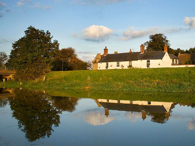 Anchor Inn - Sutton Gault. (Pub, External). Published on 05-10-2012