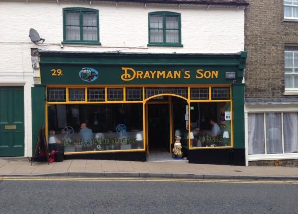 General view. (Pub, External, Key). Published on 01-09-2015