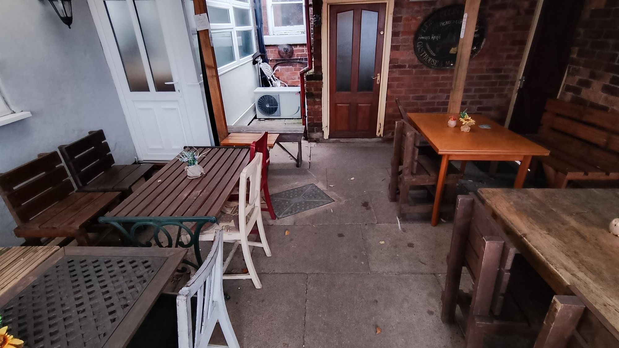 Taken 13 Dec 2025. (Garden). Published on 14-12-2025