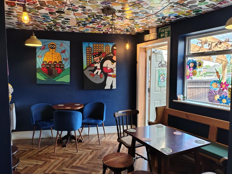 Seating area before access to garden.. (Pub). Published on 16-08-2026