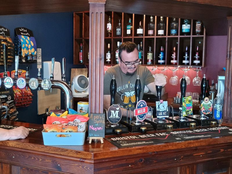 (Pub, Bar). Published on 15-10-2026