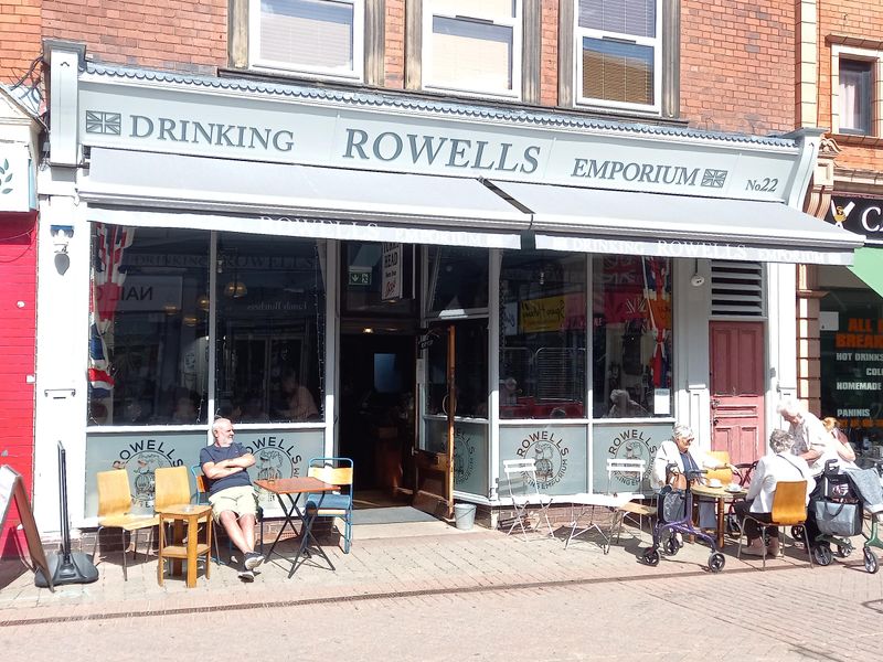 (Pub, External, Customers). Published on 09-09-2026