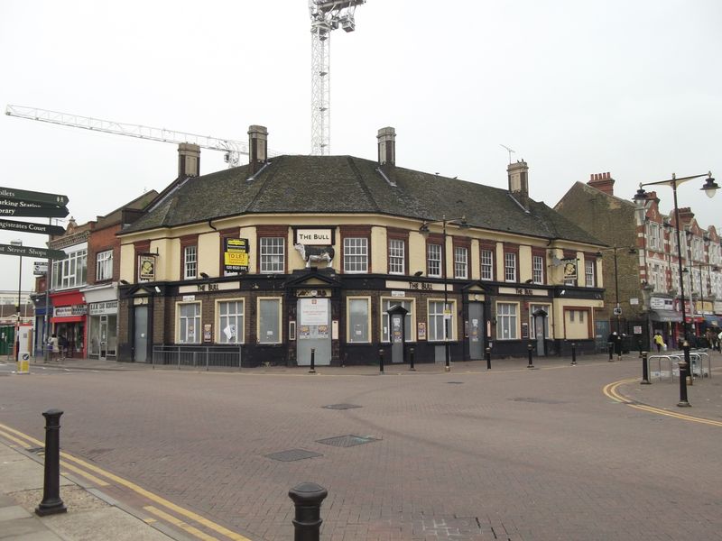 Bull - Barking (1). (Pub, External). Published on 19-01-2015