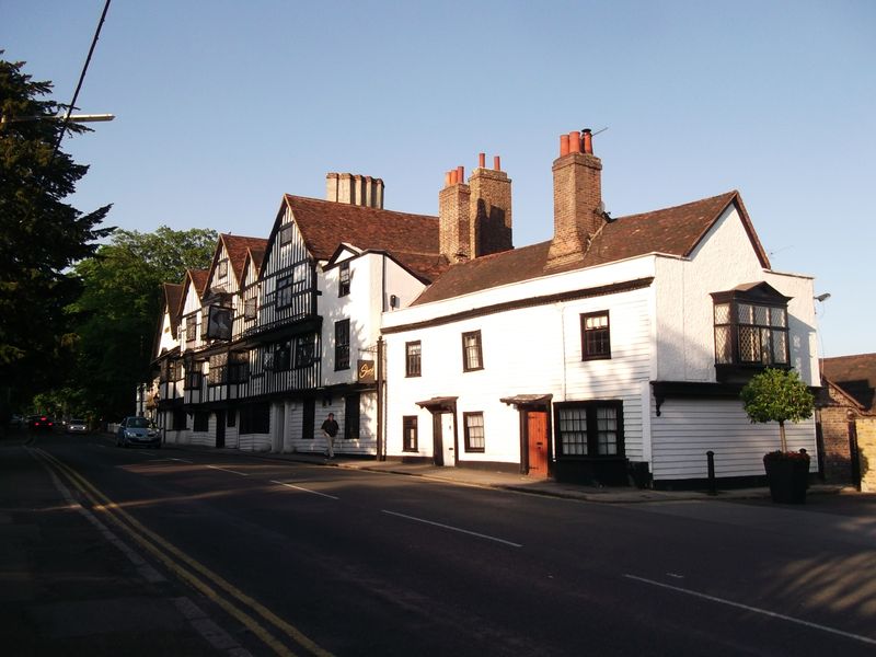 Ye Olde Kings Head - Chigwell (1). (Pub, External). Published on 19-01-2015