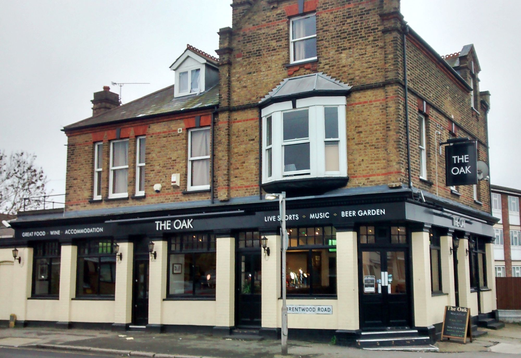 Oak - Romford. (Pub, External). Published on 23-01-2014