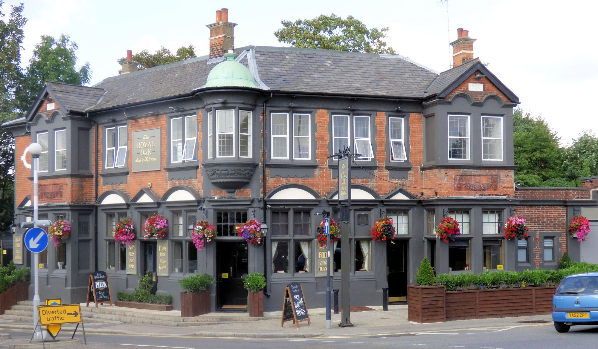 Royal Oak Pub & Kitchen - Hale End (2). (Pub, External). Published on 09-08-2014