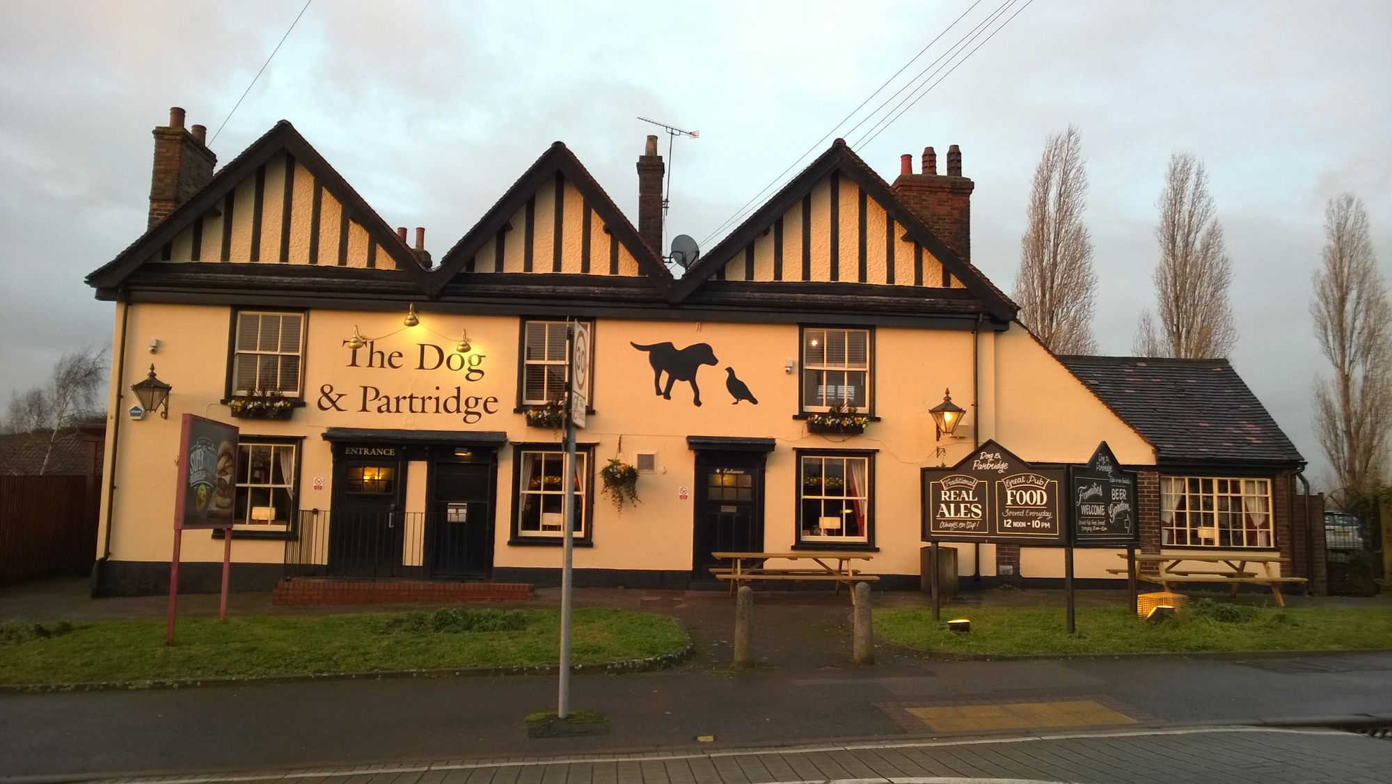 Dog & Partridge - North Stifford (1). (Pub, External). Published on 27-01-2014