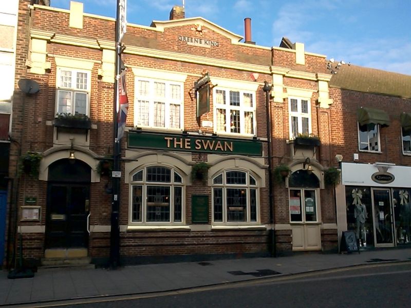 Swan - Brentwood (1). (Pub, External). Published on 07-12-2014