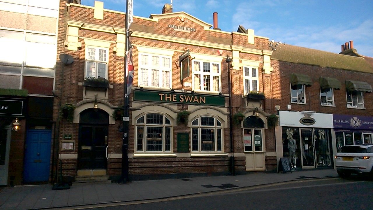 Swan - Brentwood (1). (Pub, External). Published on 07-12-2014