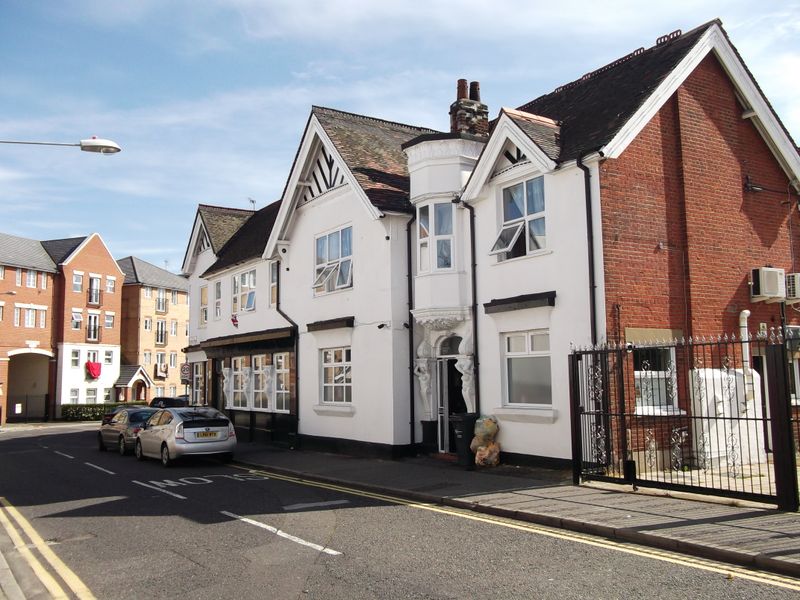 Britannia - Barking (3). (Pub, External). Published on 05-01-2014