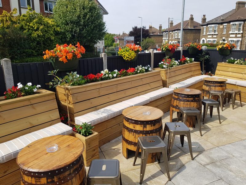 Rising Sun - Brentwood (4). (Pub, External, Garden). Published on 09-08-2020
