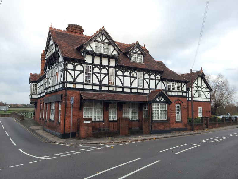 White Hart - Abridge (2). (Pub, External). Published on 01-12-2014