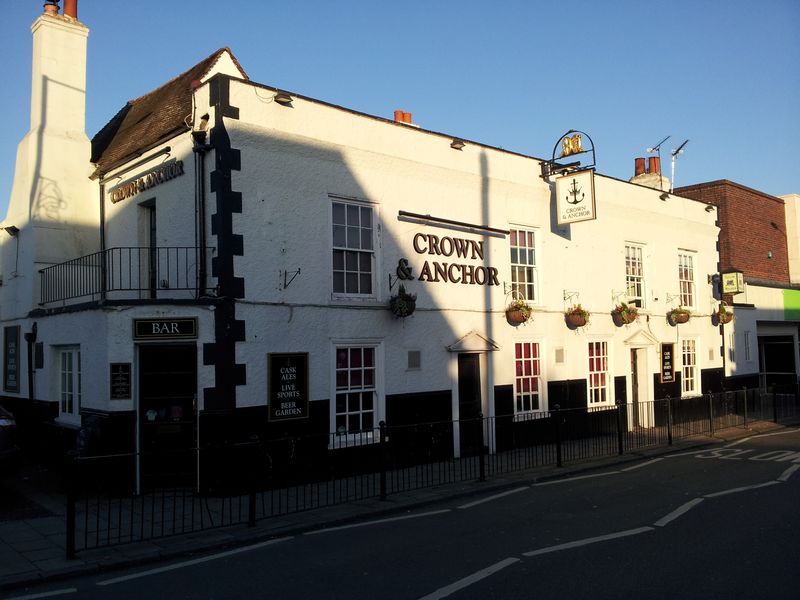 Crown & Anchor - Aveley (2). (Pub, External). Published on 09-11-2014