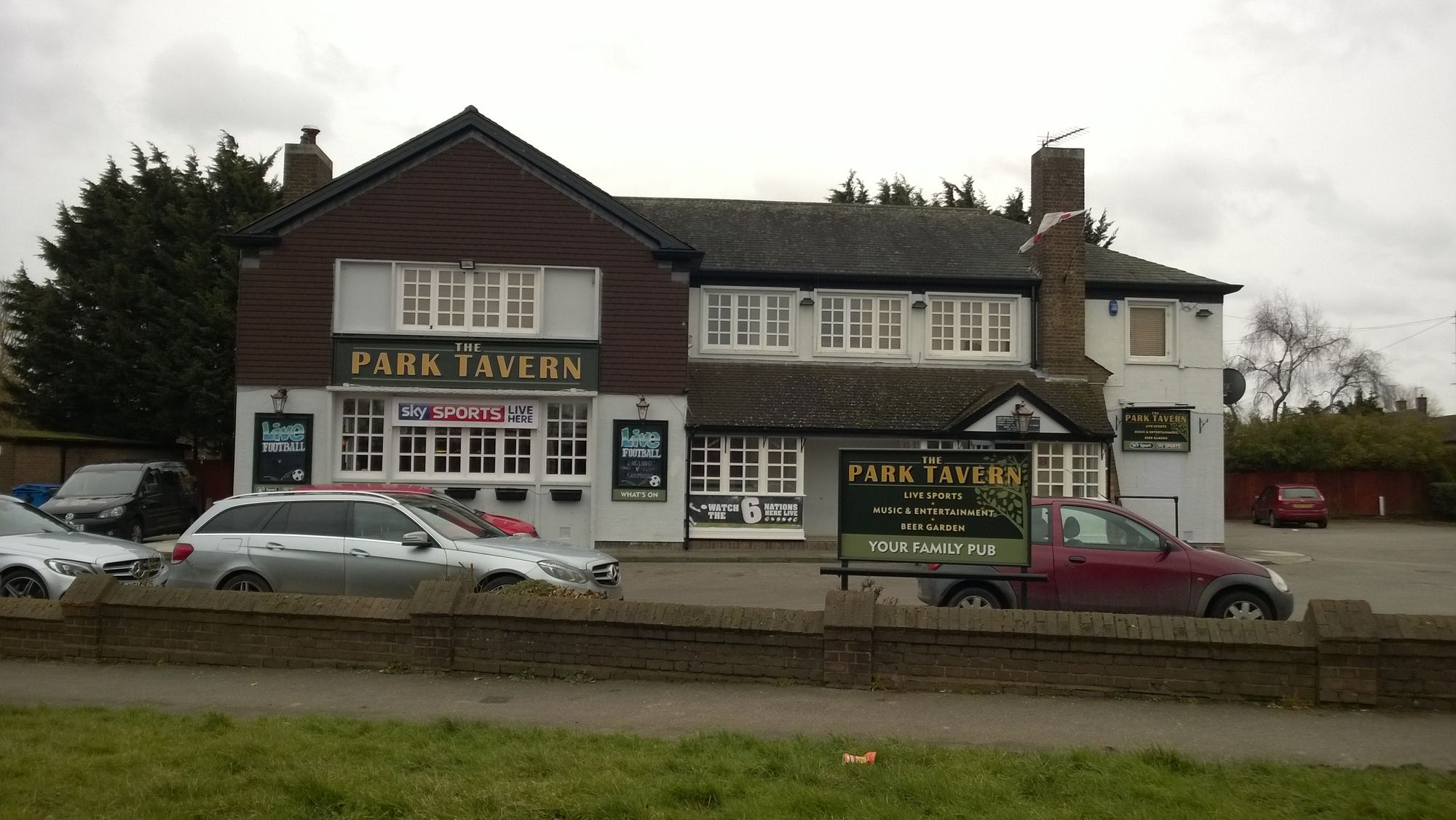 Park Tavern - Aveley (2). (Pub, External, Key). Published on 23-02-2015