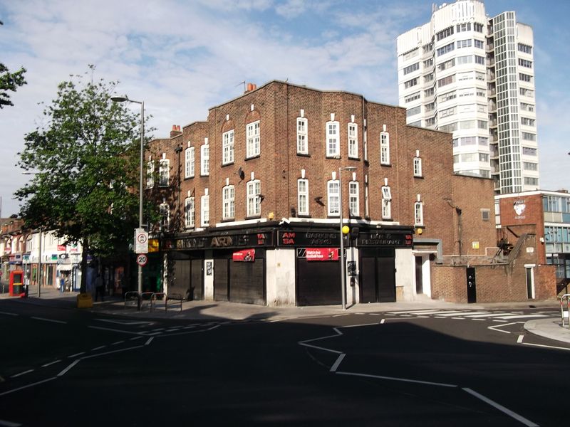Barking Arms - Barking (1). (Pub, External). Published on 17-06-2014